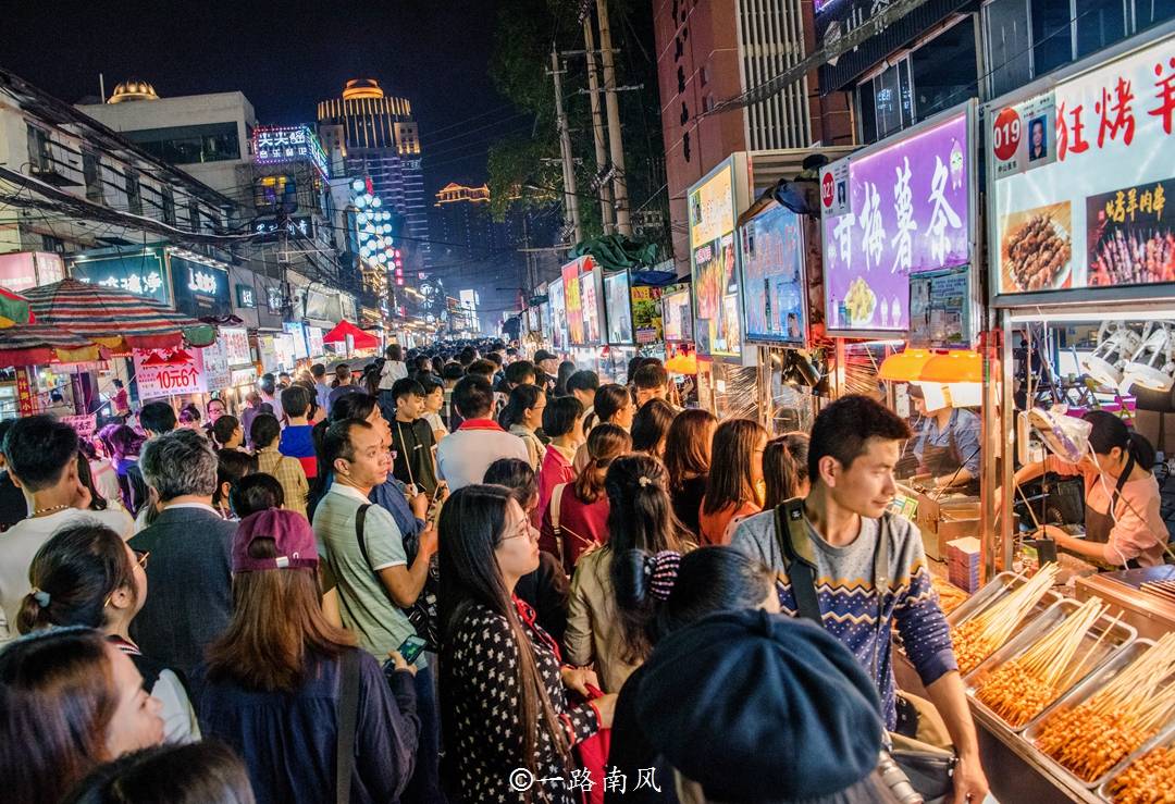 美食街|南宁市区旅游必去景点，一天时间玩到嗨，全部免费开放