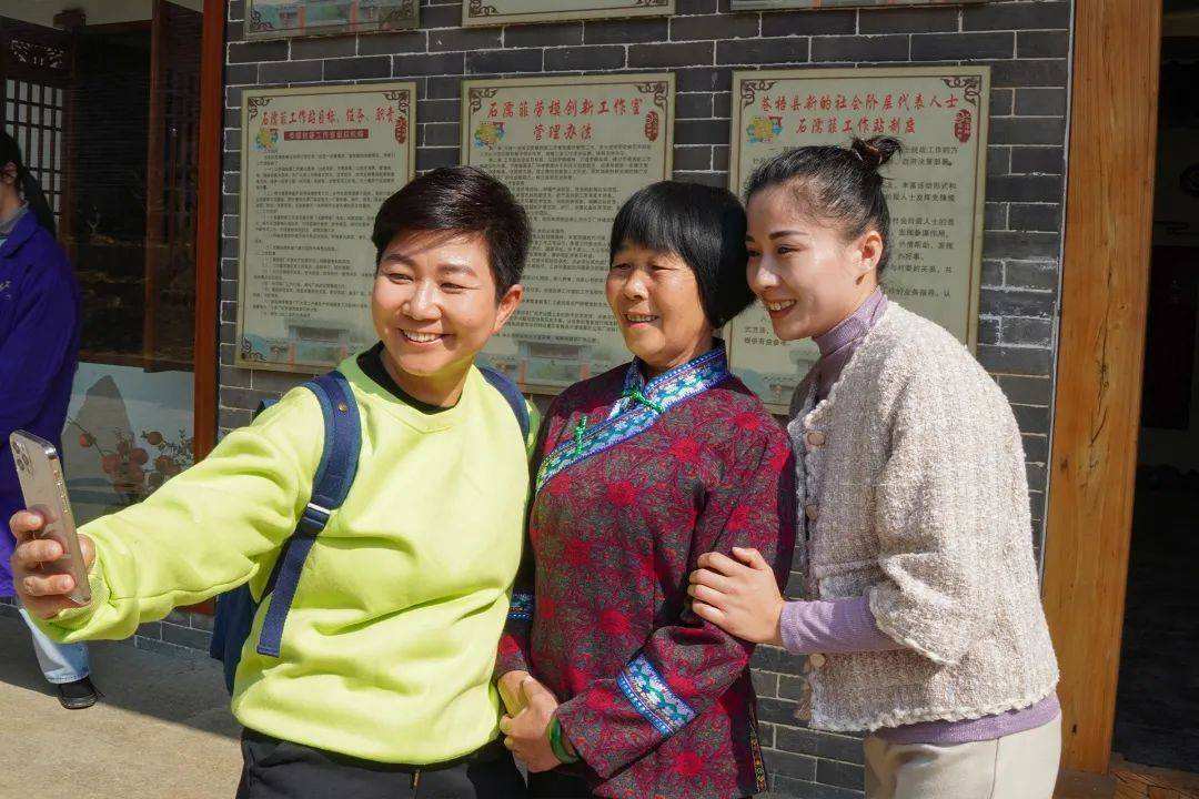 因为|《外来媳妇本地郎》藏了多少广东主持人？除毛琳伍燕外，还有4位