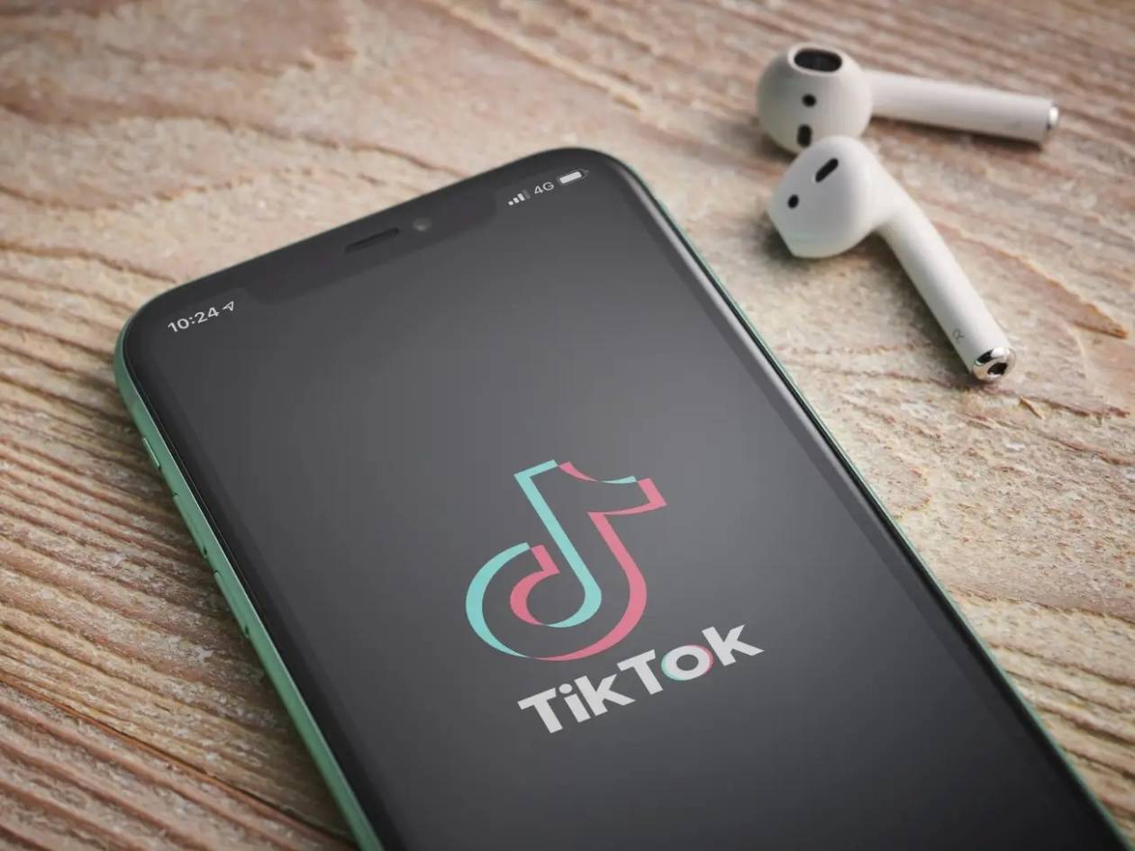 榜首|最新！TikTok超越谷歌，成2021年全球访问量最大的互联网网站