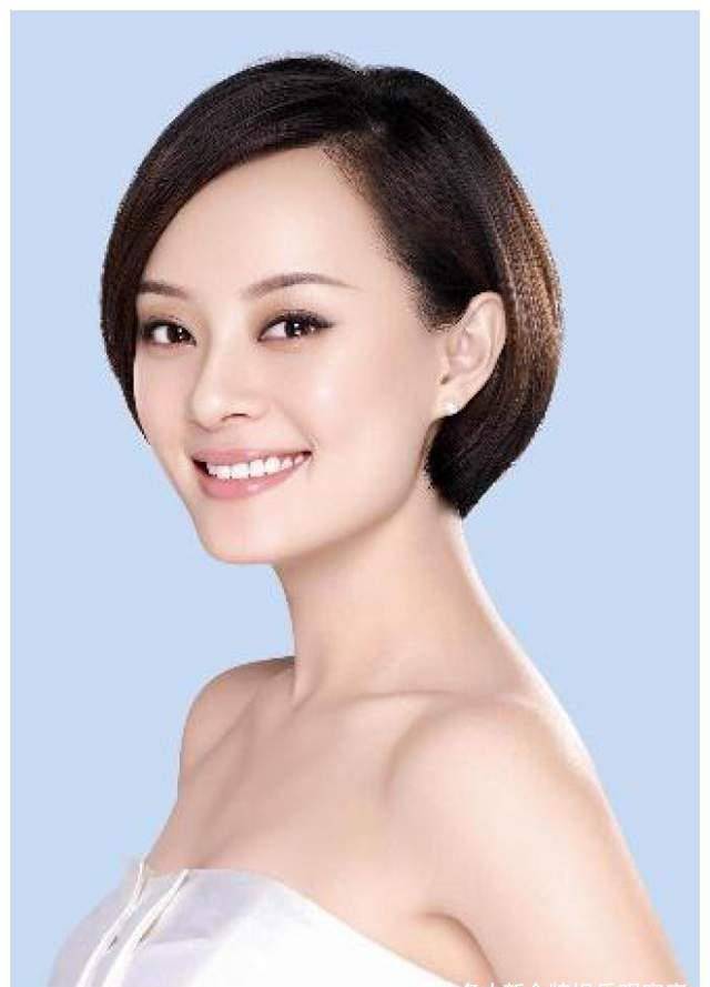 卷发38岁孙俪现身迪士尼，看脸像28岁，看羊毛卷发型像48岁？