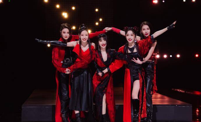 弦子|浪姐2:李菲儿张馨予争执,弦子说我劝你不要总想着多活几集