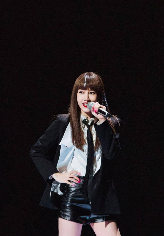 弦子|浪姐2:李菲儿张馨予争执,弦子说我劝你不要总想着多活几集