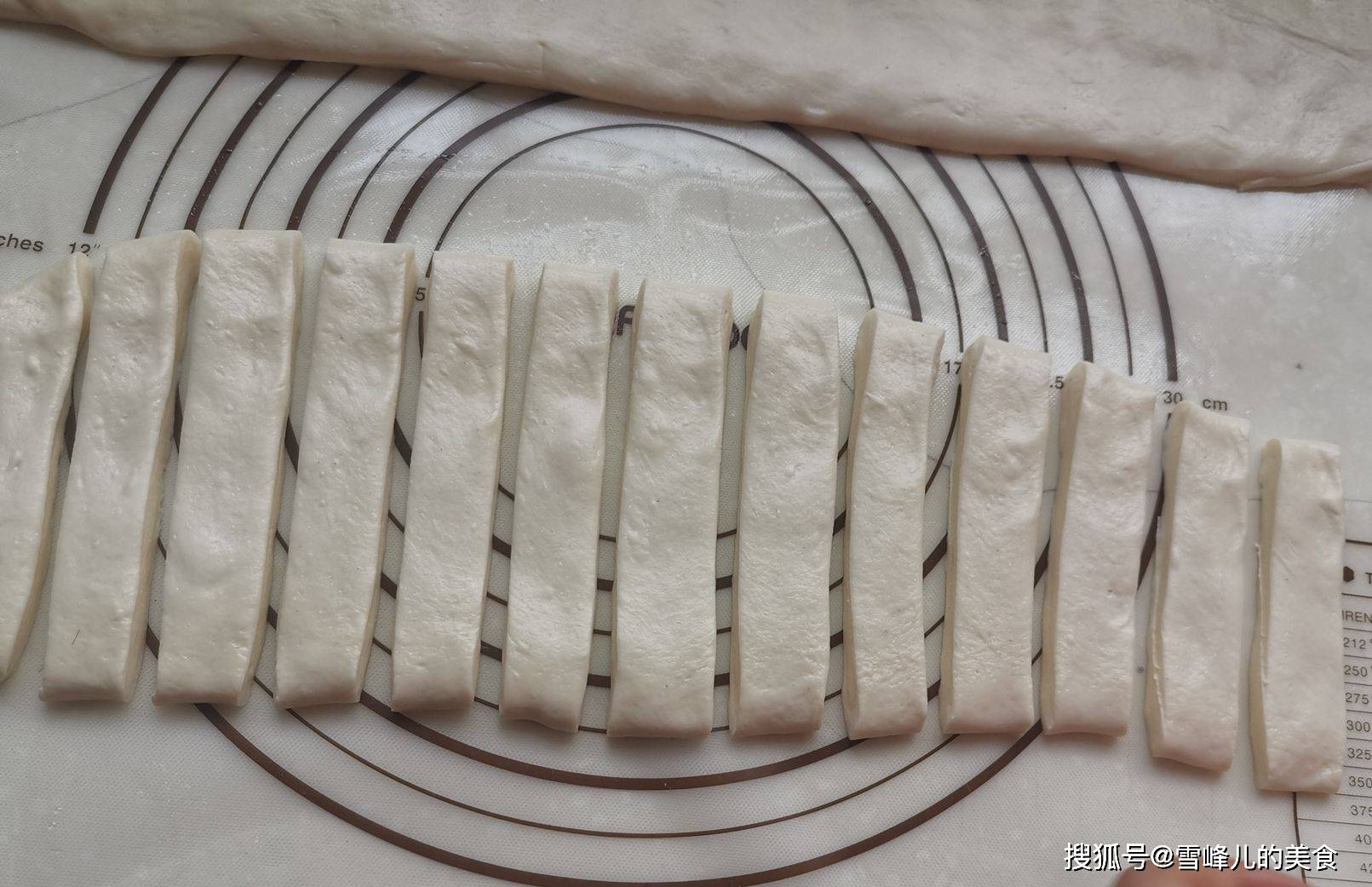 方法|不用泡打粉,2步做出暄软蓬松的大油条,详细方法分享,赶紧收藏试试