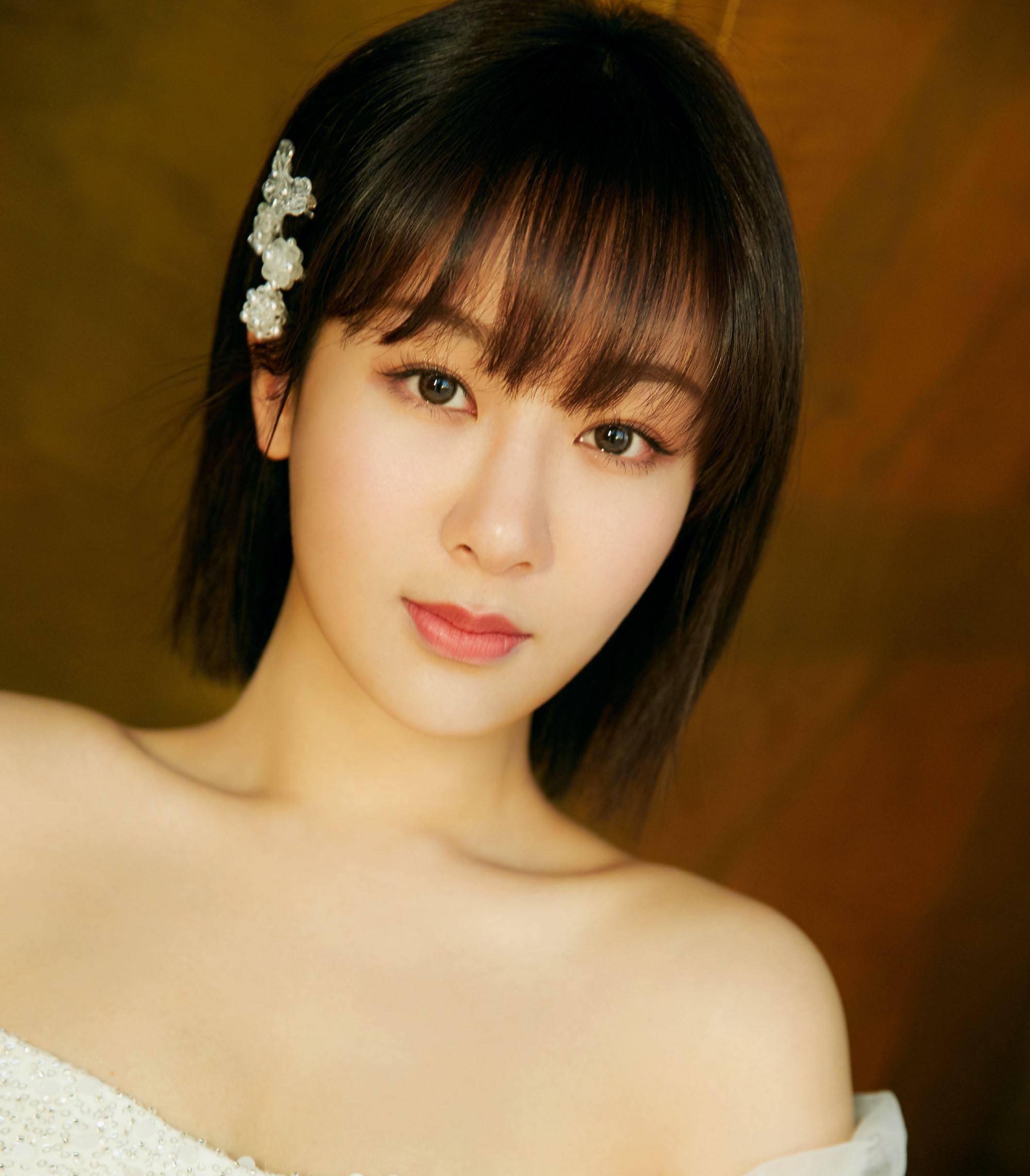 钟楚曦|值得期待的3部剧，主演是肖战，合作女星有杨紫、钟楚曦和任敏