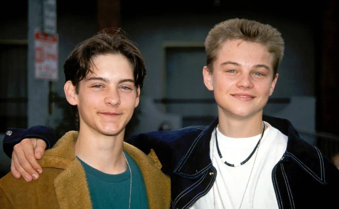 全球|《蜘蛛侠3》三蛛同框！46岁托比马奎尔复出，苍老憔悴，令人唏嘘