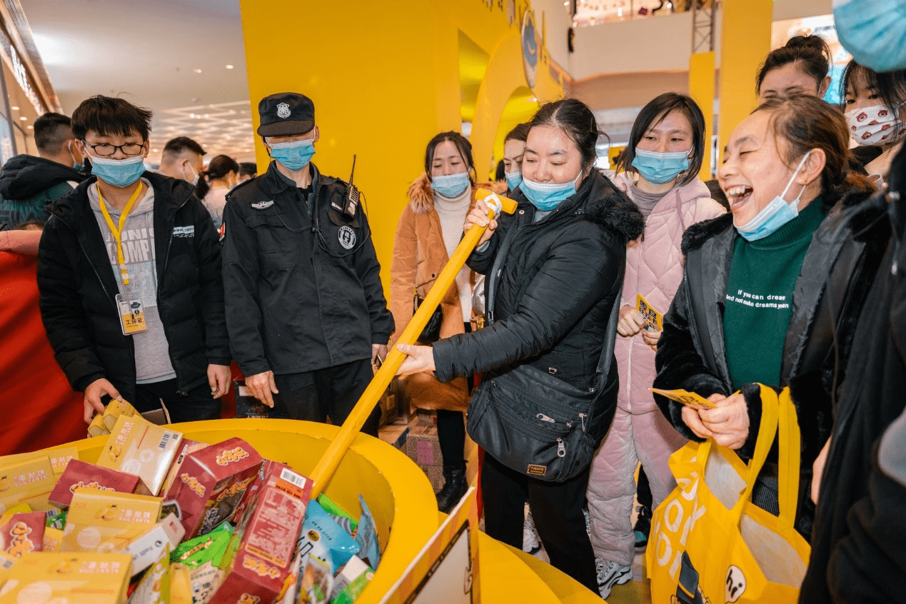 活动|对话新生代消费者│零食很忙零食狂欢节掀起衡阳城市热潮