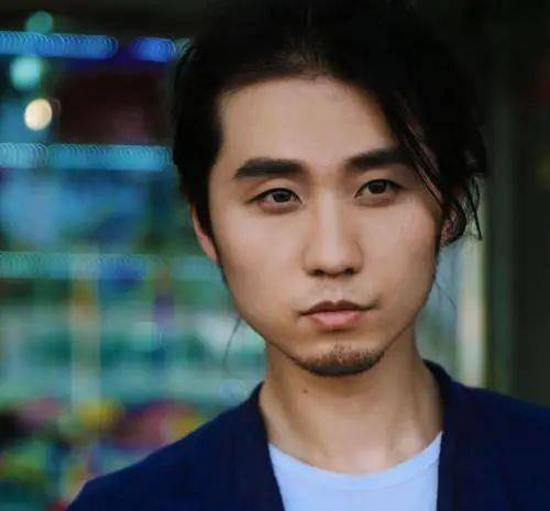 喜剧|《扬名立万》票房口碑双丰收,但它真有那么好吗?