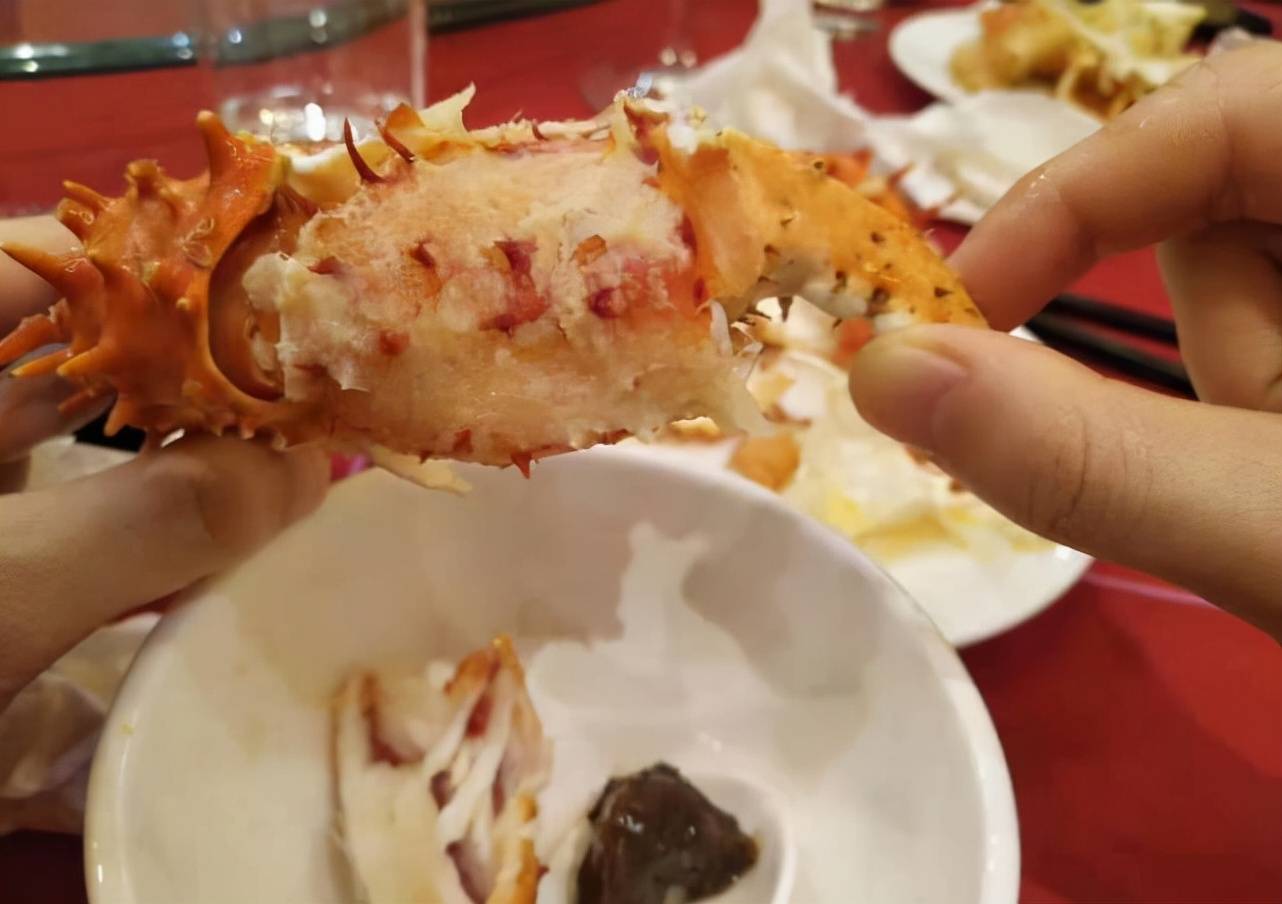 原创江西人居然这样吃帝王蟹网友就是任性