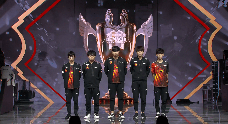 tes勇夺德玛西亚杯冠军tian斩获fmvp网友凭啥给了个最菜的