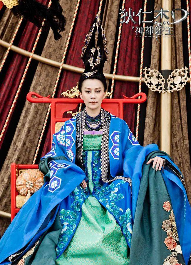 发型头上能干这么多事！女明星奇葩发型数不完，丑拒，但笑得捂不住嘴