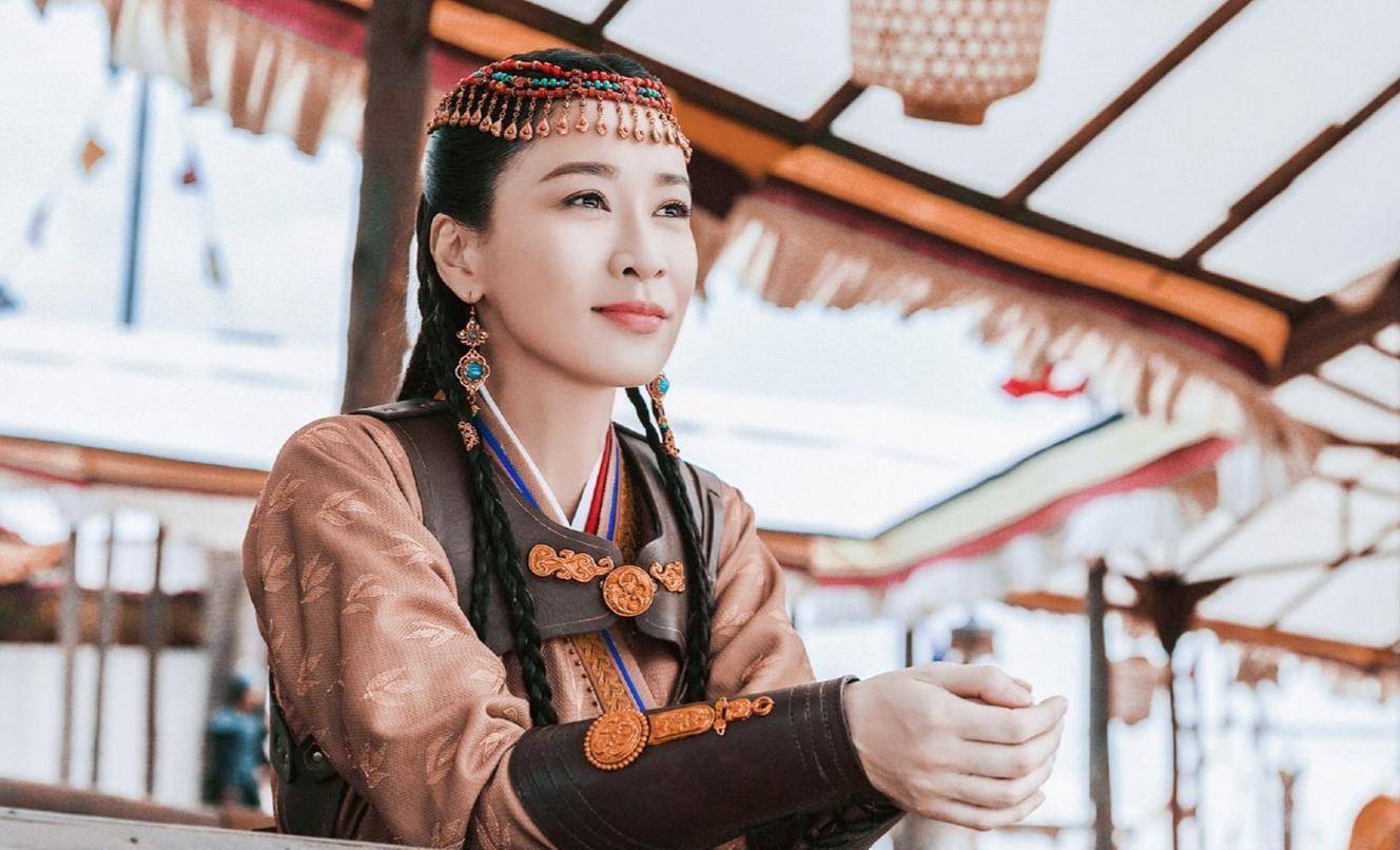 内地|下一个蔡少芬？知名港姐客串《三十而已》，当众掌掴王漫妮反获赞