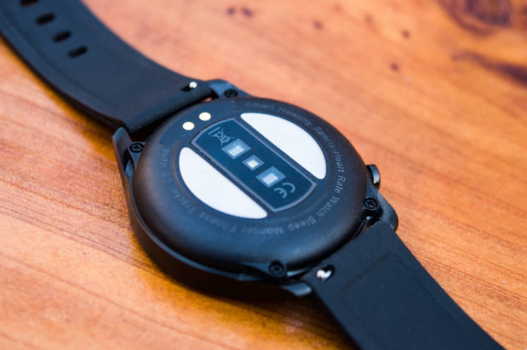 老男孩的EDC，dido智能手表E10升级版，可实时了解健康状况