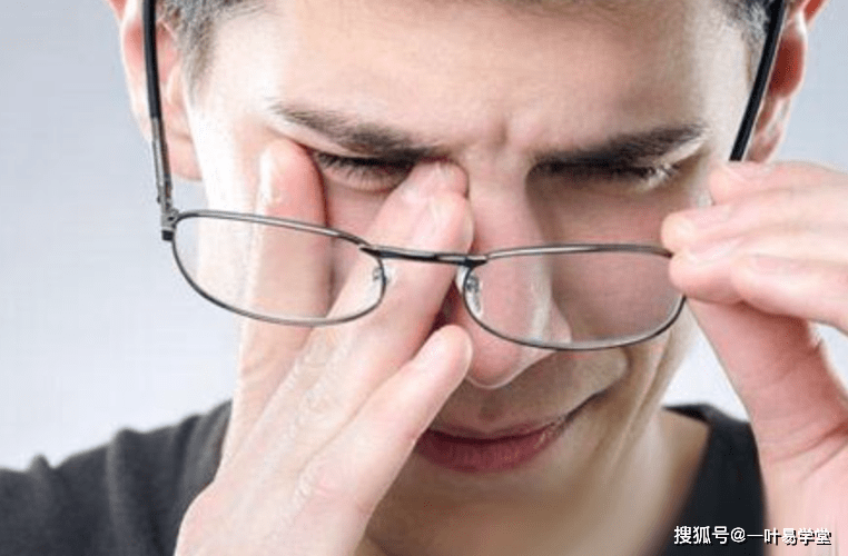 用六爻占卜的眼跳法是什么？