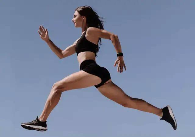 速度|速看！據(jù)說學(xué)會這5個訓(xùn)練方法后，配速至少提高30％！