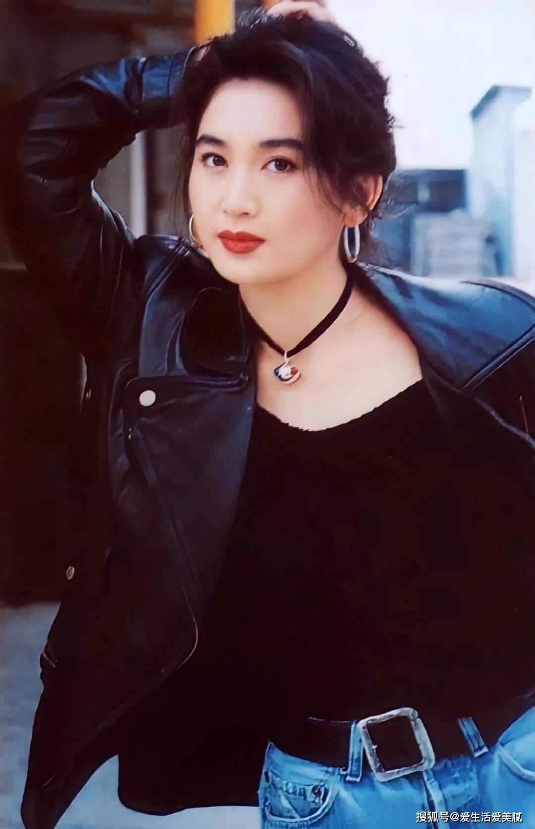 Vuitton嘉宜老师小课堂：一出道就“碰瓷”张柏芝的95年小花凭什么成为新一代内娱颜霸