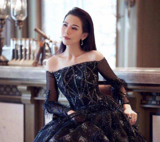 官宣|《快乐大本营》停播，快乐家族剩何炅主持，24年老牌综艺官宣告别