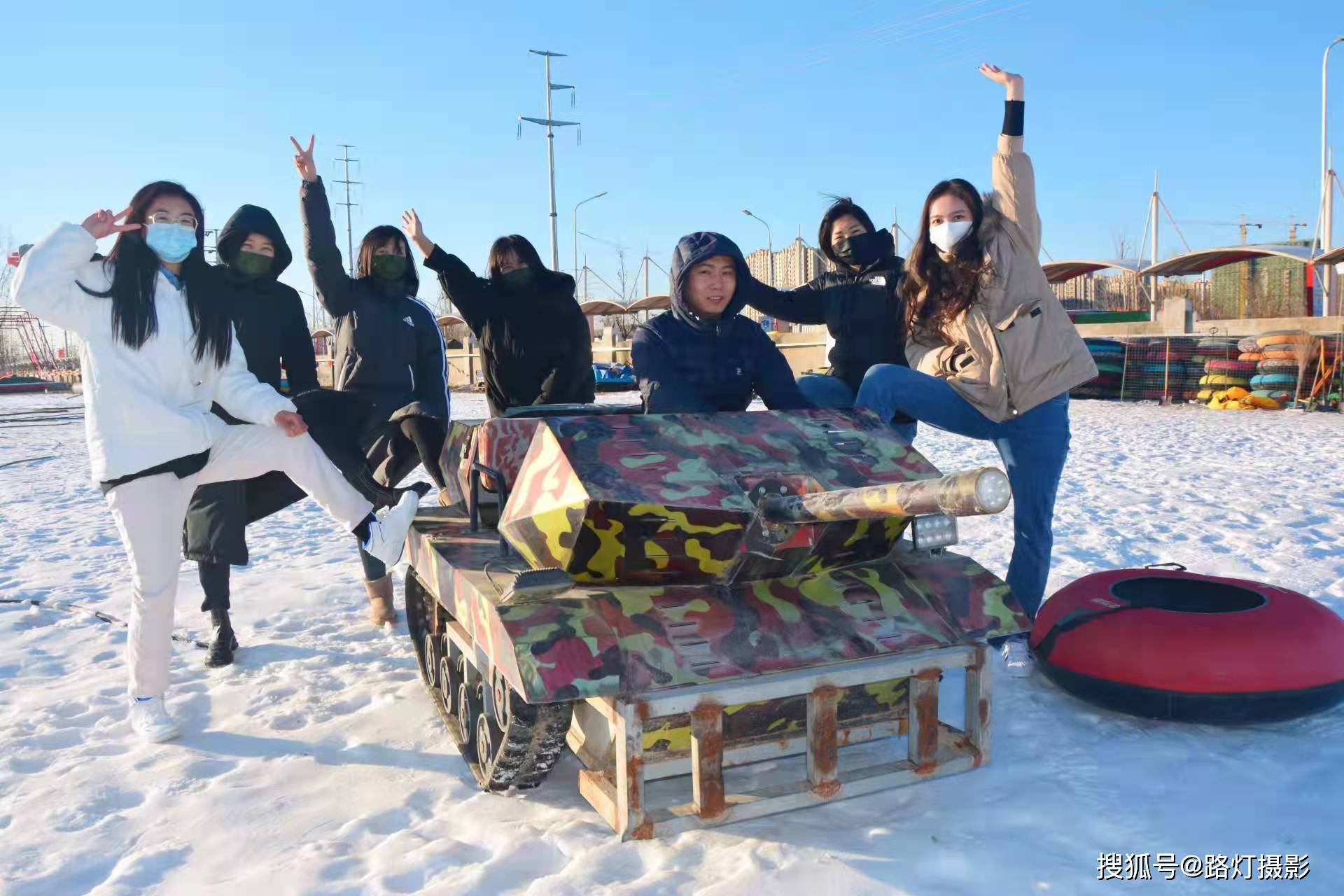 廊坊御龙河冰雪嘉年华图片