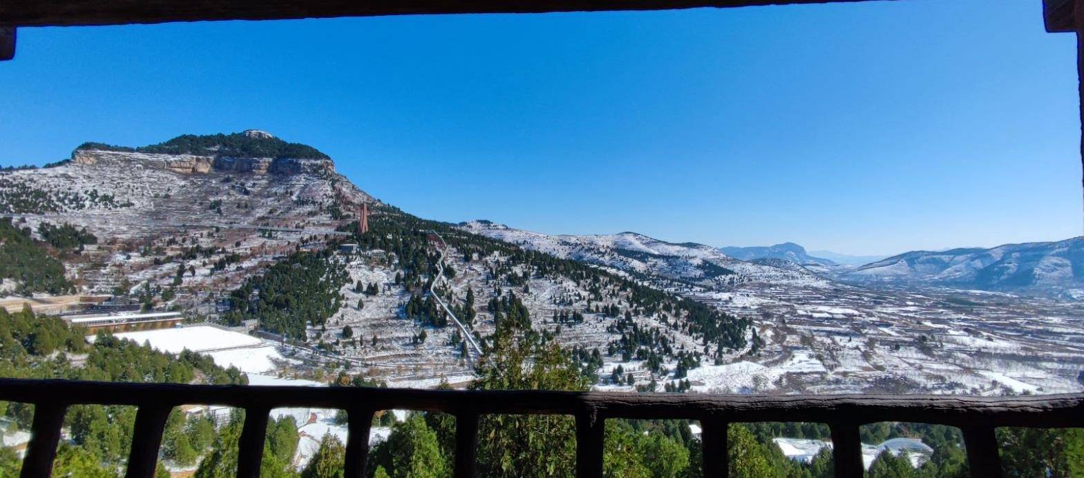 雪地|医护人员及家属免费游园！济南石崮寨景区亲子戏雪庄园盛大开业