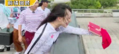 女神刘海对女星颜值影响堪比“换脸”：有人瞬间变老，有人直接认不出