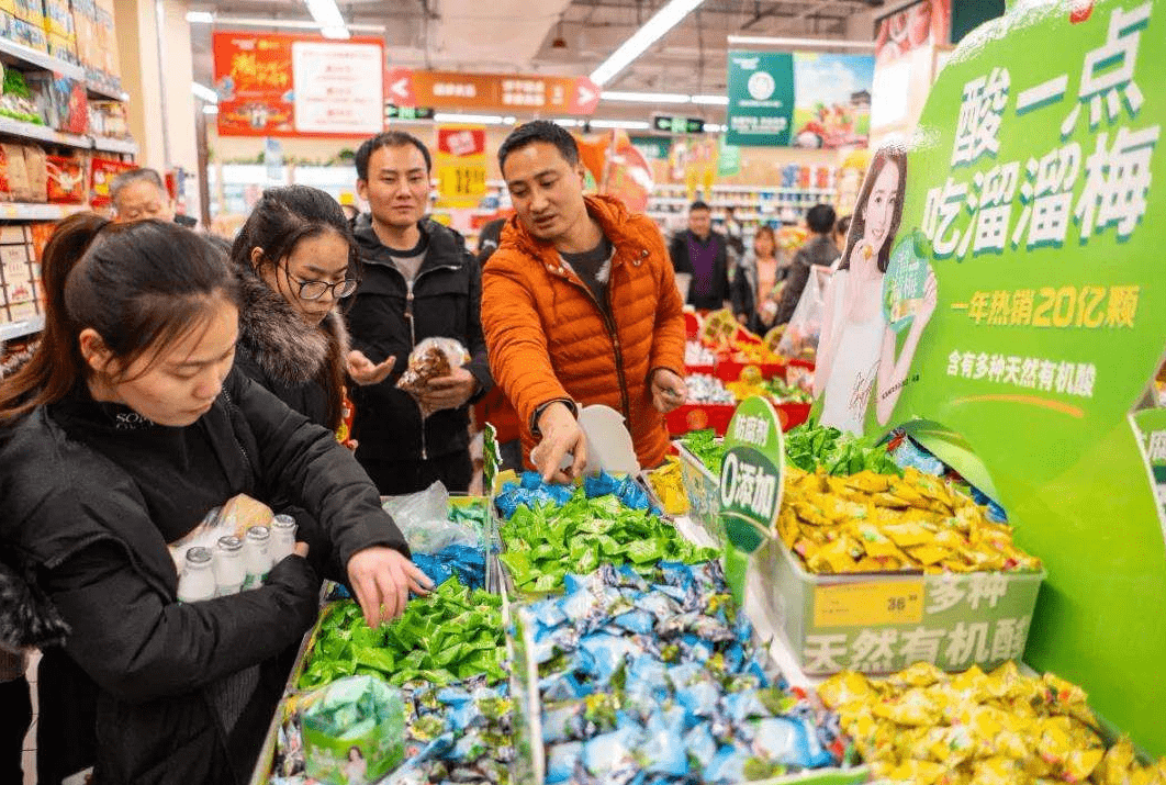 成本|一年卖20亿颗的“溜溜梅”，撑得起休闲零食的大生意吗？