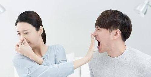 如何刷牙才能让牙齿没有异味 98ab2fe1fe2c43eeac695d43a4276fe6.jpeg