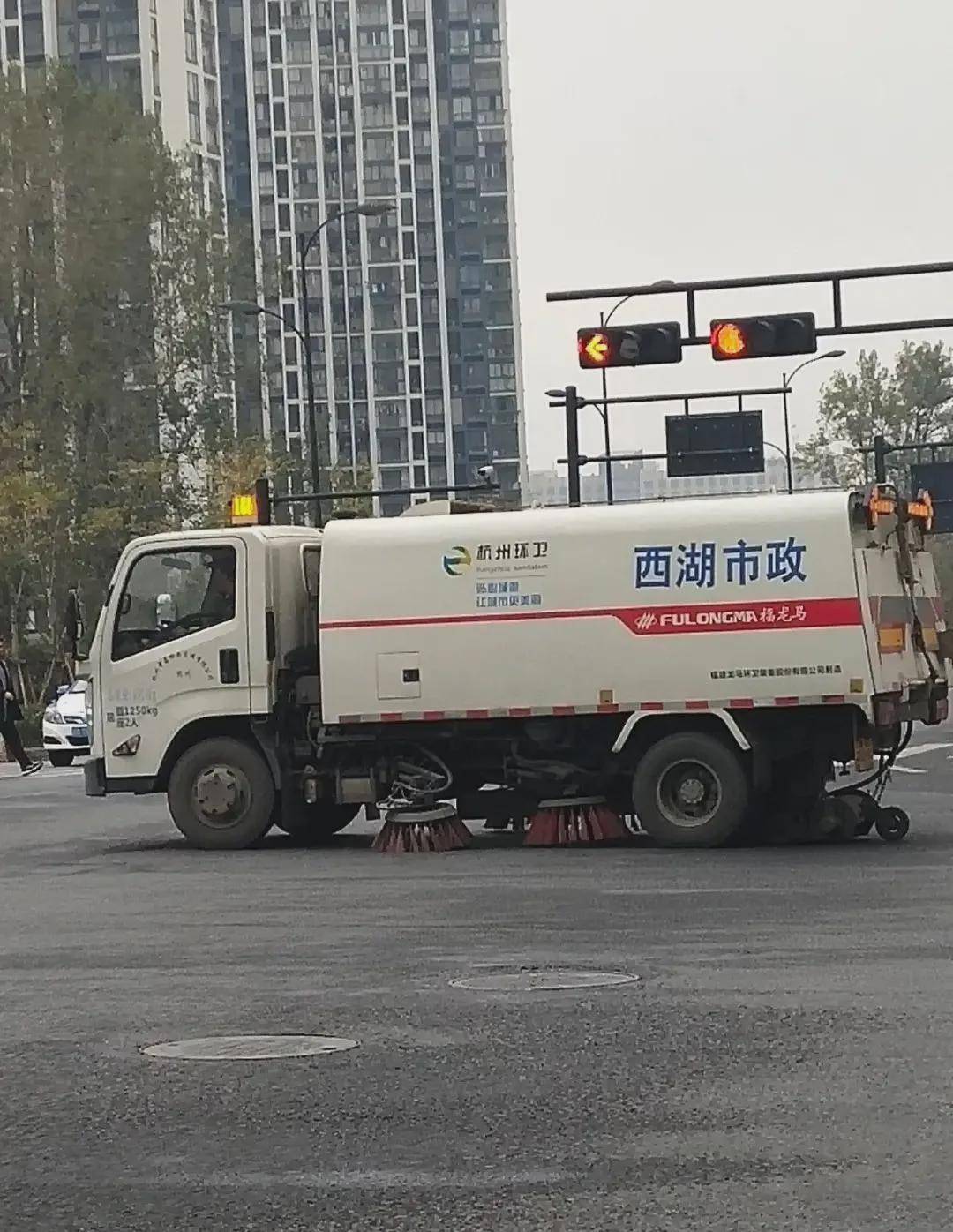 環衛也將開啟「零」排放時代！自動駕駛環衛車「零排」上路！ 科技 第1張