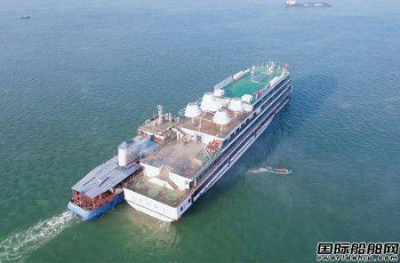 全球载电量最大纯电动游轮“长江三峡1”号完成舾装离港