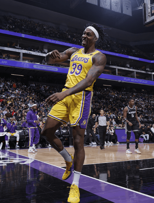 消耗|湖人為了威少放棄內(nèi)線真值得？效果太差恐過度消耗詹姆斯