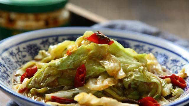 手撕包菜的家常做法不要干辣椒 97a11ddb36eb4a9b8932833ebed0c806.jpeg
