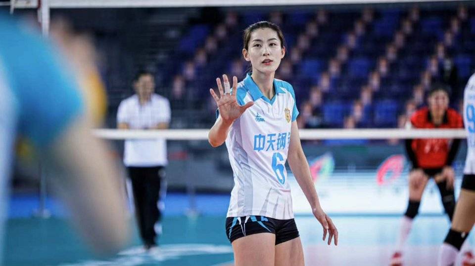 防守|为什么上海女排引进两大奥运MVP，却败给青年军主导的江苏女排？