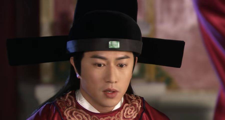 胡湘湘|积压长达8年，潘粤明主演的《啼笑书香》，开播口碑就爆了