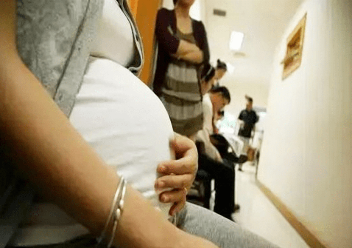 兽人噗嗤强制受孕 怀孕大肚子做疯狂运动