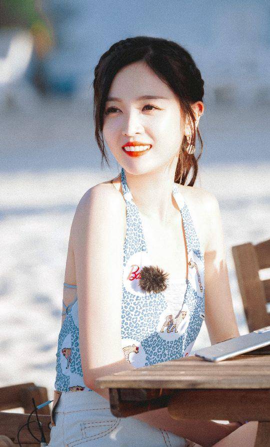 发型乐华三大女星，程潇pk吴宣仪pk孟美岐，谁最火辣？谁最美？