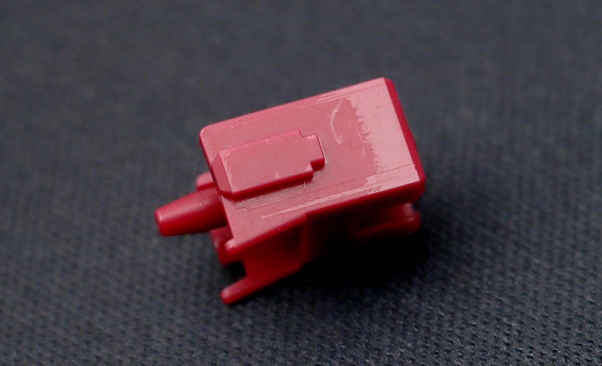 它成功融合了机械和静电容达尔优a98静电容轴解析