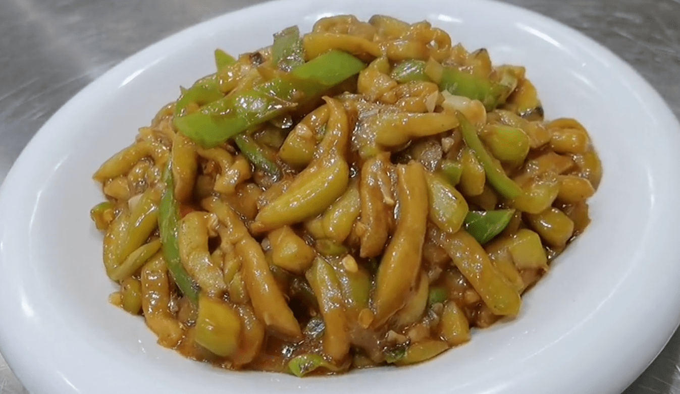 家常菜西红柿尖椒炒茄丝(教程)_茄子_小时候_脱水