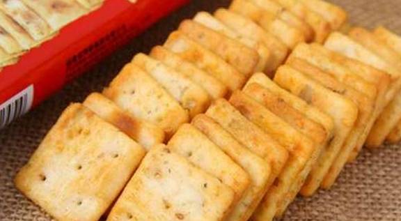 因为|女生们想要变瘦,这4种零食最好少吃,早知早受益