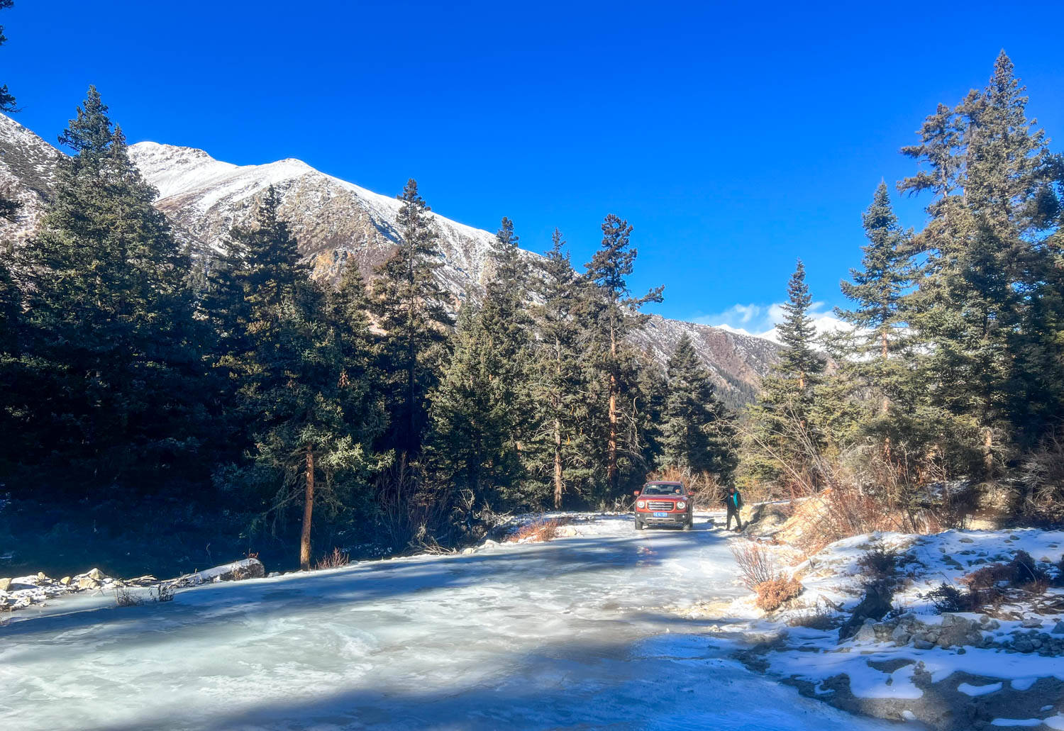 雪山|西藏昌都自驾游第14天：翻越雪山与结冰路，遇见世外桃源般的巴堆