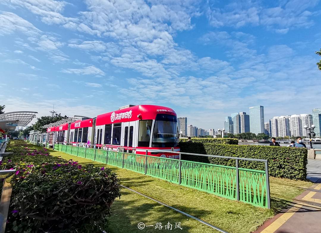 梦幻|广东第一条有轨电车线路，连接广州塔和琶洲CBD，景色梦幻又摩登