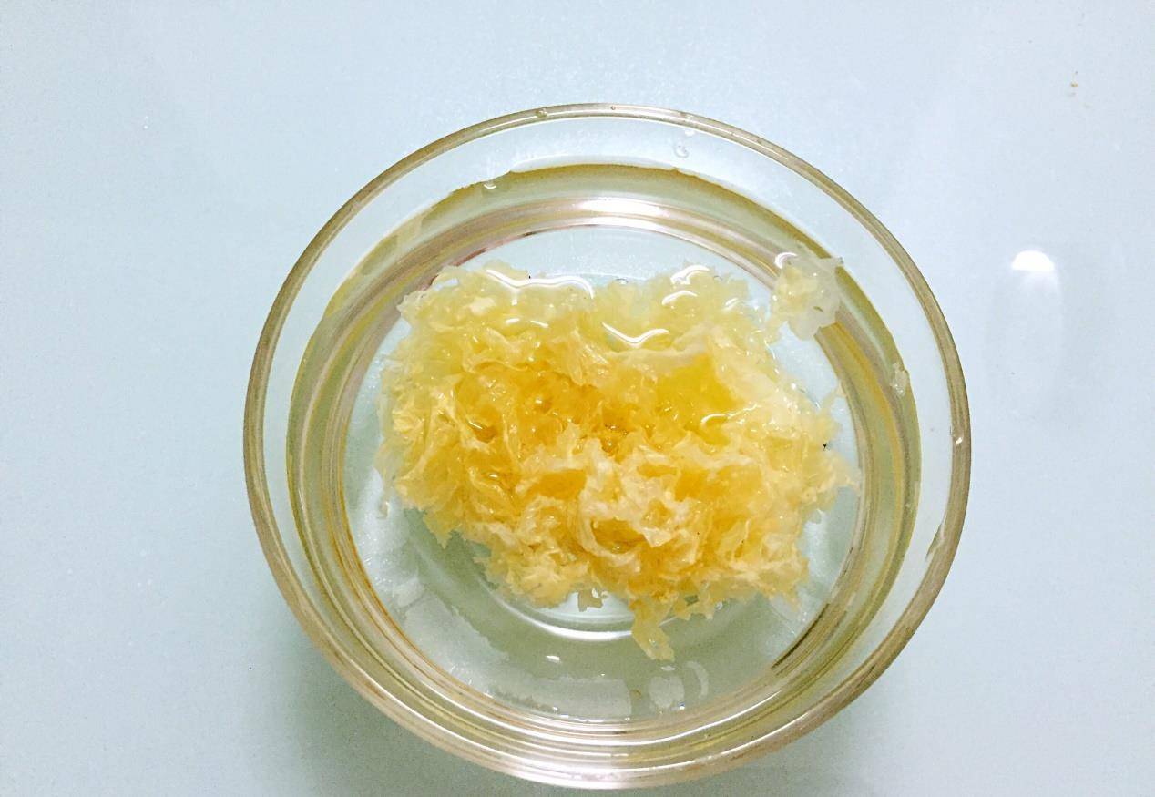 银耳怎么泡发最好最快 cc0adf8b3945405192710b1af5c10018.jpeg