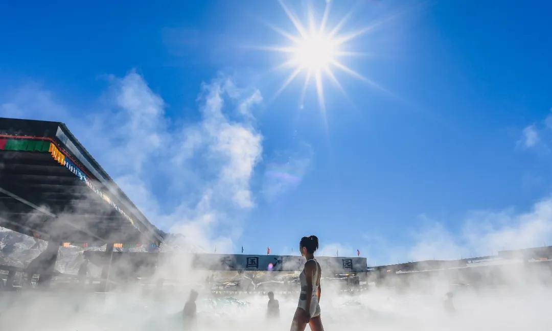 冲浪池步入占地600亩的羊八井蓝色天国景区中来源:西藏视野文化旅游