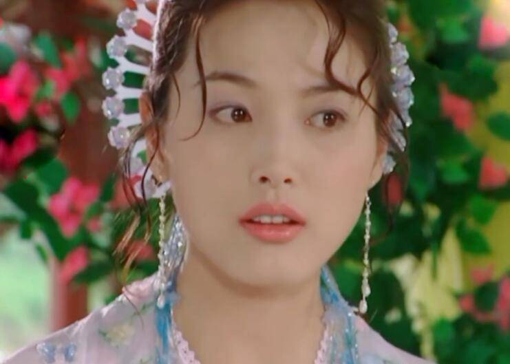 萧蔷|都是高颜值，同演“林诗音”，把萧蔷和张延放一起，差别就出来了