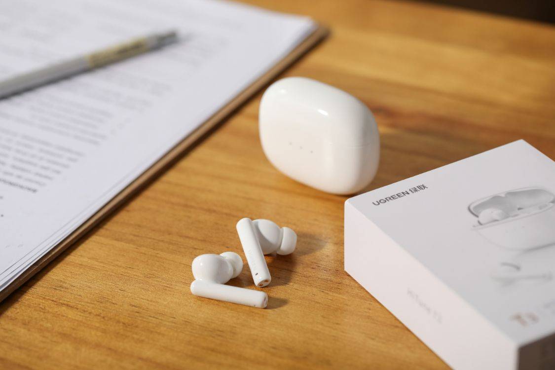 降噪耳机是智商税吗？为什么戴上耳机还会听到噪声？别再被忽悠！