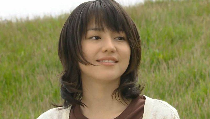 个人觉得,龙樱中选最喜欢的主角,非水野直美莫属,第一季作为学生有