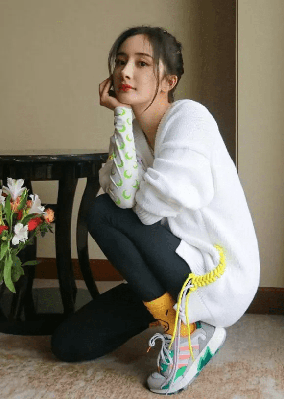 脚踝 再冷也得露出脚踝!秋冬季节正确的“打开方法”,时尚又温暖