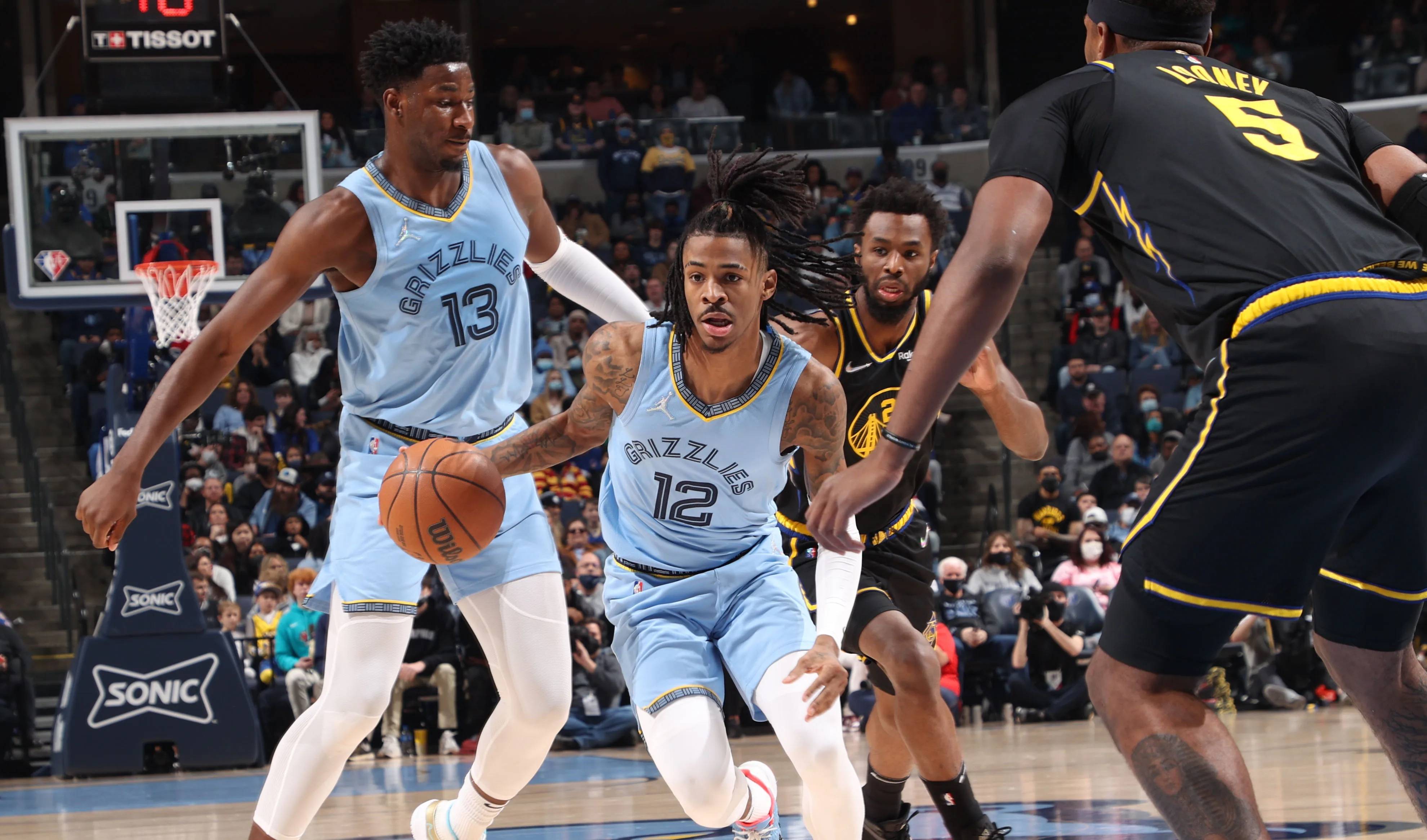 原创大爆冷灰熊领先勇士8分莫兰特184暴走库里1286克莱汤普森7分