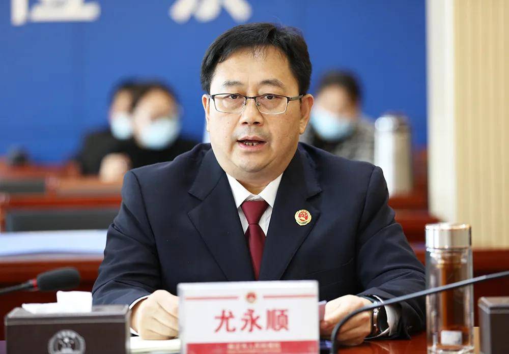 王秀英作对照检查发言市院党组成员,政治部主任孟国平作对照检查发言