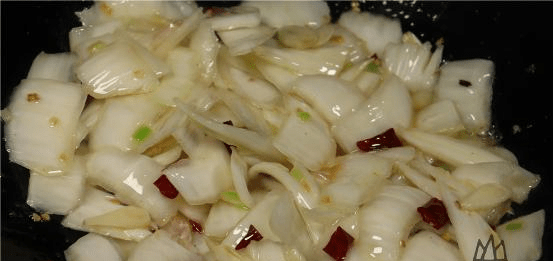 因为|饭店的醋溜白菜为啥那么好吃?有两个关键步骤,技巧全在这里