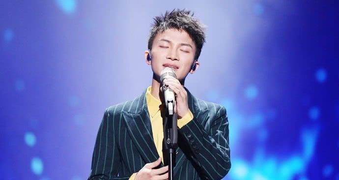 什么是动态照 d058ac9ded7f4b74b8a869a54ac04c32.jpeg