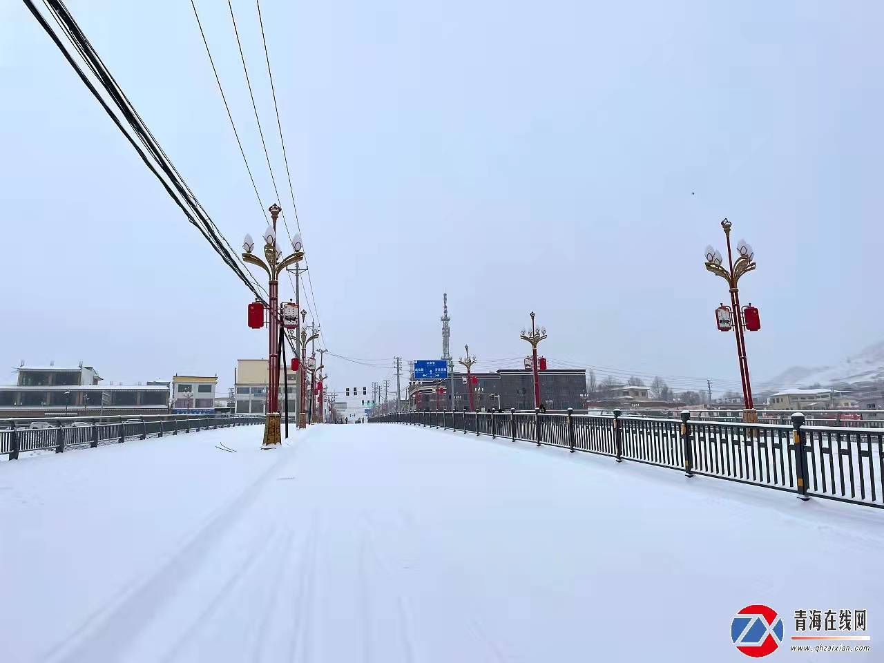 薄雪|赏雪景啦！囊谦县城落了一场近十年来最大的雪
