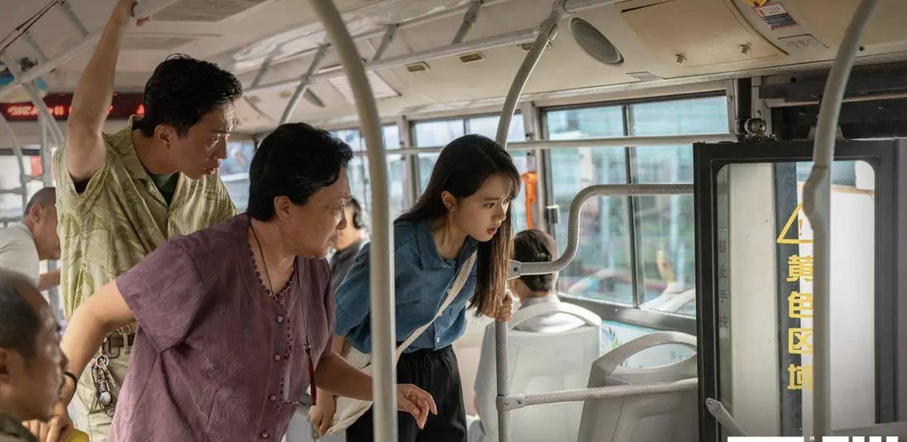 什么|《开端》中，为什么第一个进入循环的是女主？